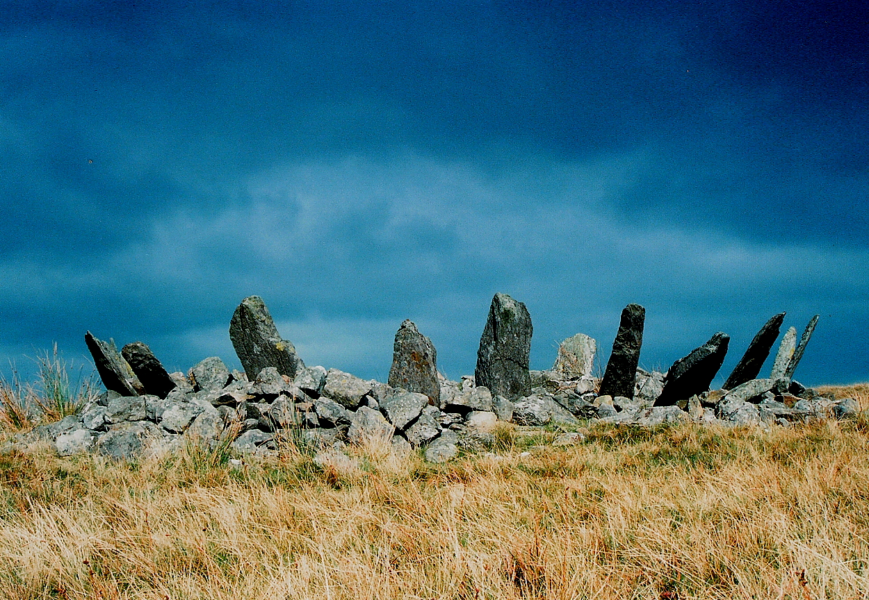 Image of Bryn Cader Faner (Cairn circle) by GLADMAN