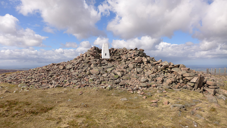Image of Hedgehope (Cairn(s)) by thelonious