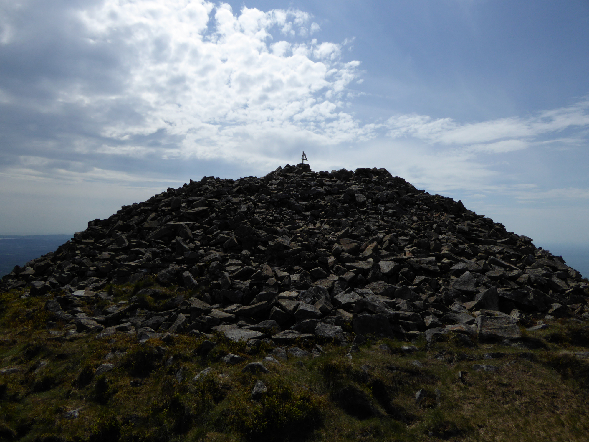 Image of Yr Eifl (Round Cairn) by thesweetcheat