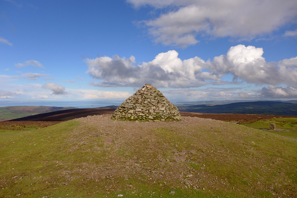 Image of Dunkery Beacon (Cairn(s)) by thelonious