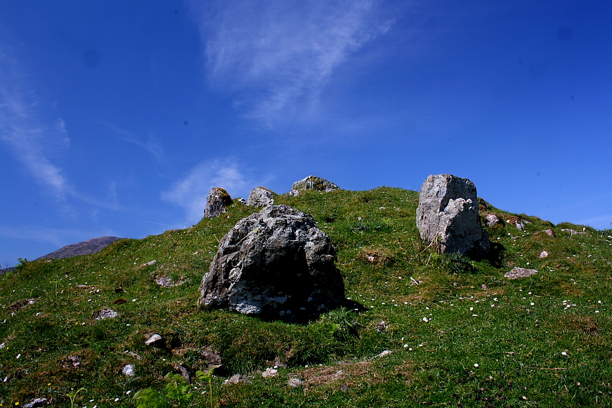 Image of An Sithean (Chambered Cairn) by GLADMAN