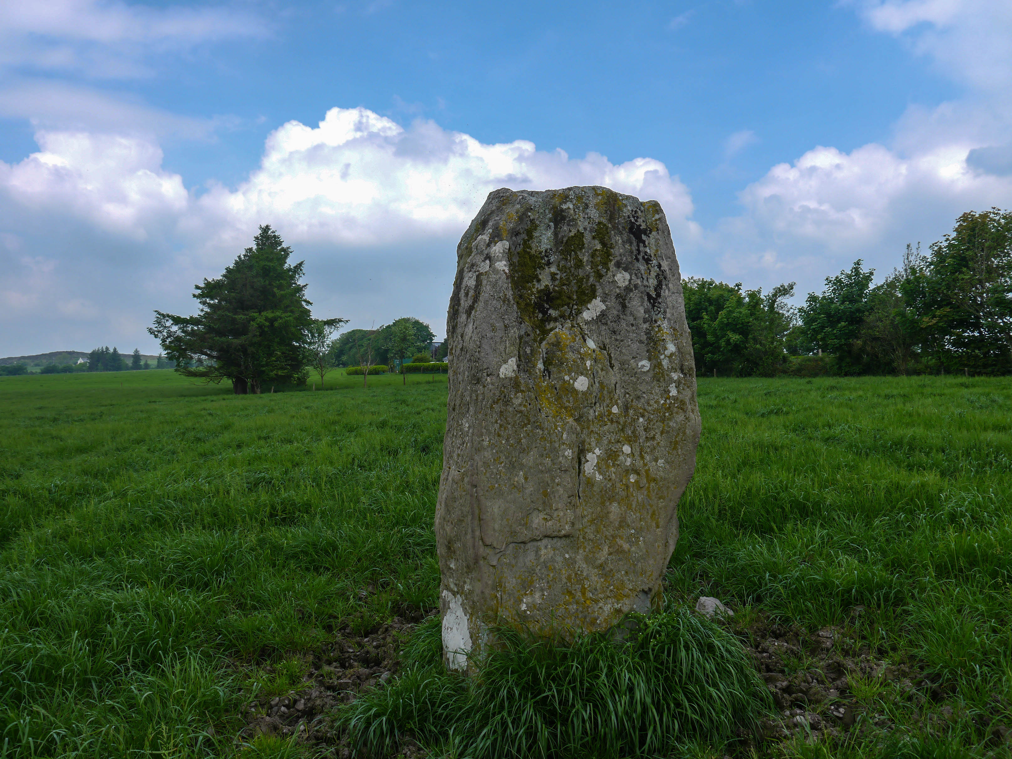 Image of Bengour West (Standing Stone / Menhir) by Meic