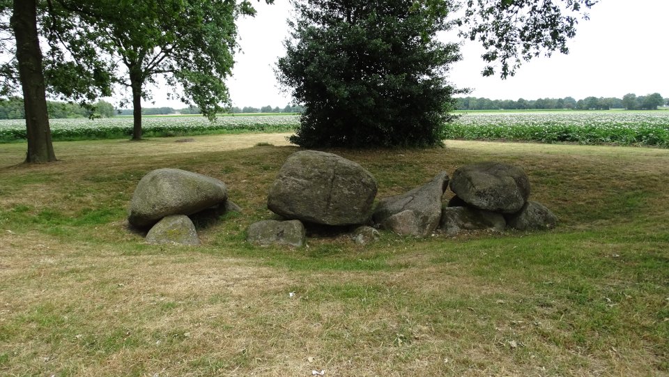 Image of D5 Zeijen (Hunebed) by Nucleus