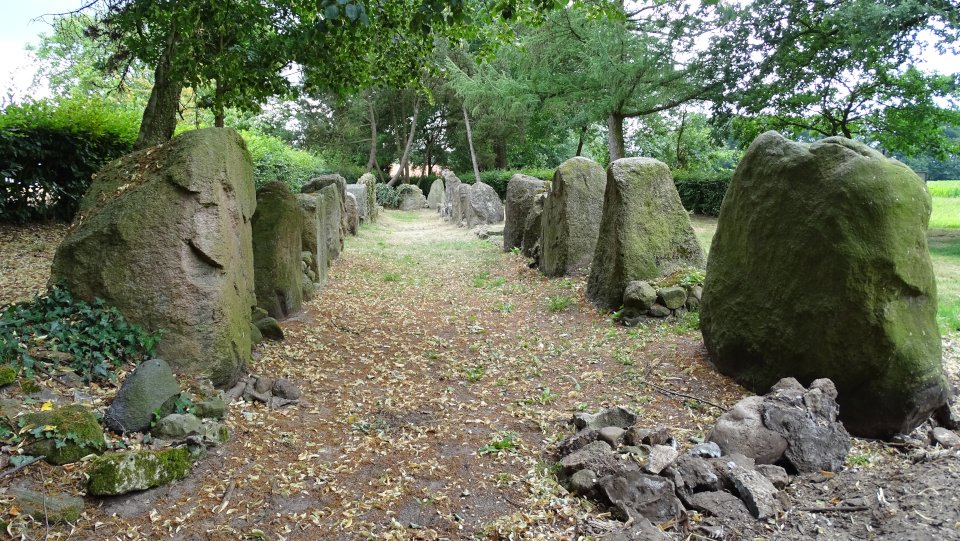 Image of Wechte I (Allee-Couverte) by Nucleus