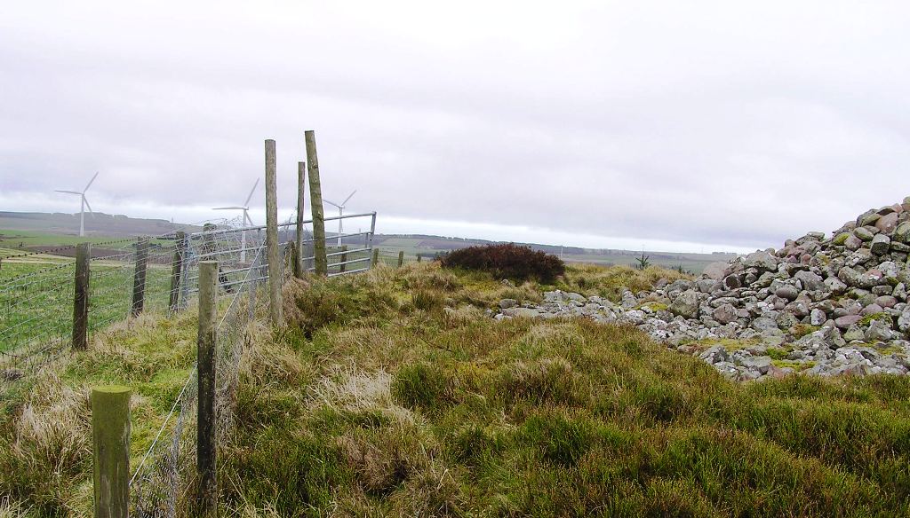 Image of Carmont Hill (Cairn(s)) by drewbhoy