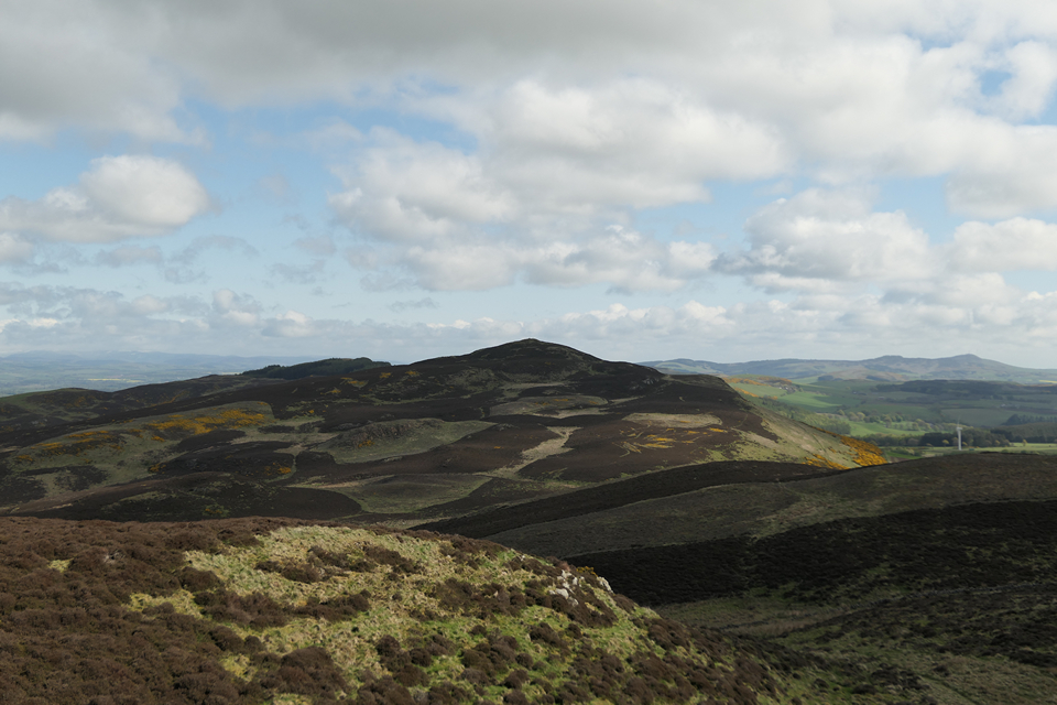 Image of King’s Seat (Cairn(s)) by thelonious