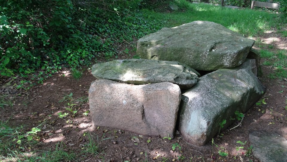Image of Hagenah (Cist) by Nucleus