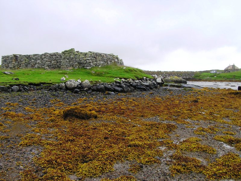 Image of Caolas Fhlodaigh (Promontory Fort) by drewbhoy