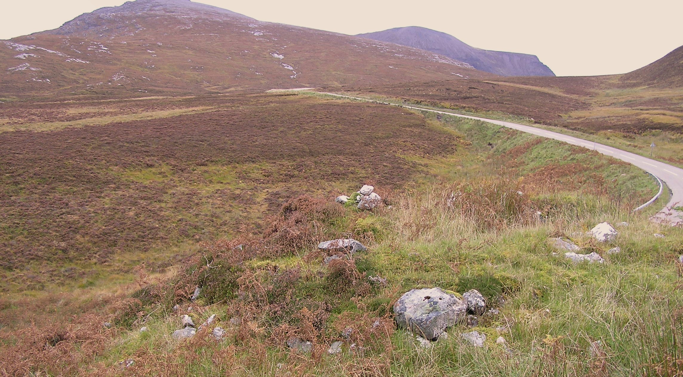 Image of Allt Sgiathaig (Chambered Cairn) by drewbhoy
