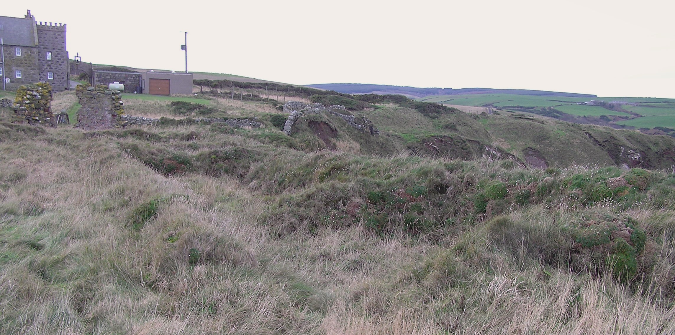 Image of Dundarg (Cliff Fort) by drewbhoy