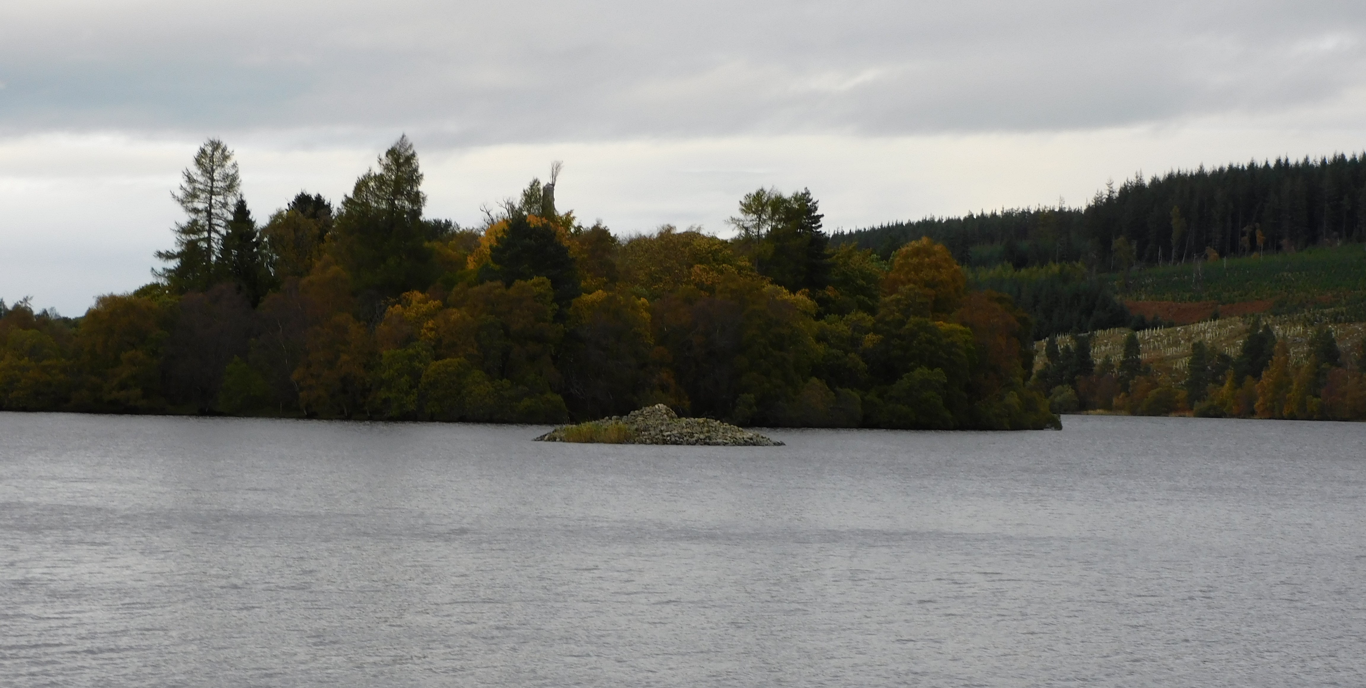 Image of Eilean Nan Clach (Crannog) by drewbhoy