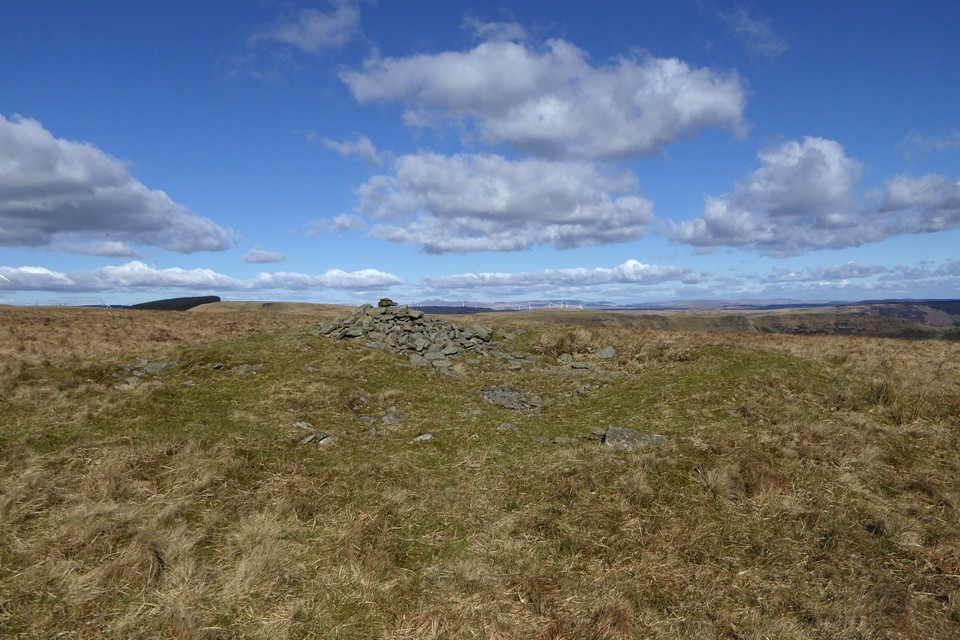 Image of Carn-yr-Hyrddod, Mynydd Llangeinwyr (Cairn(s)) by thesweetcheat