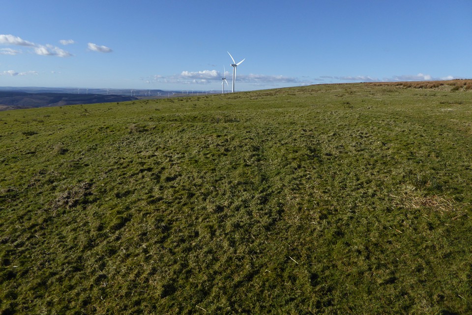 Image of Mynydd Caerau (Cairn(s)) by thesweetcheat