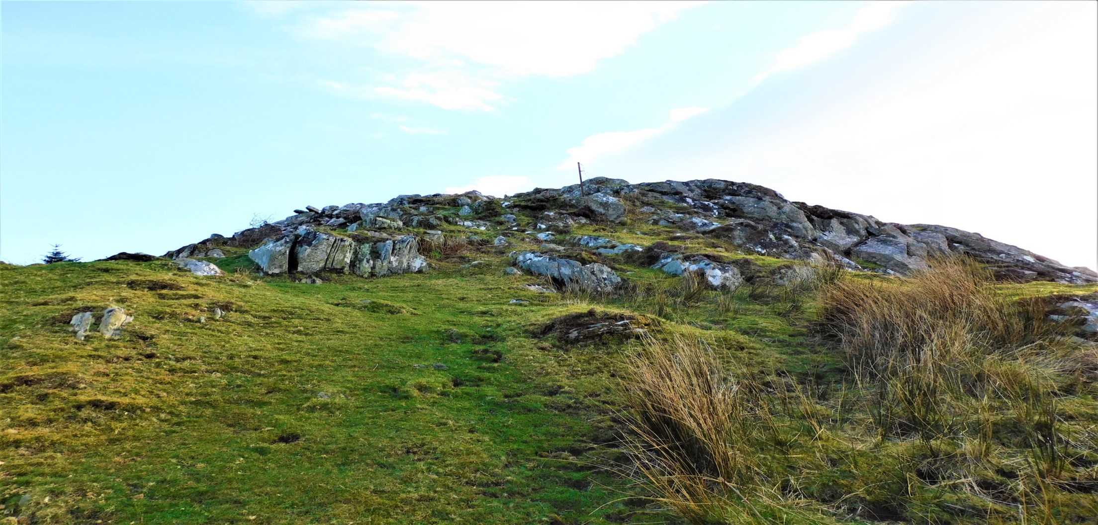 Image of Dun A’ Chogaidh (Hillfort) by drewbhoy