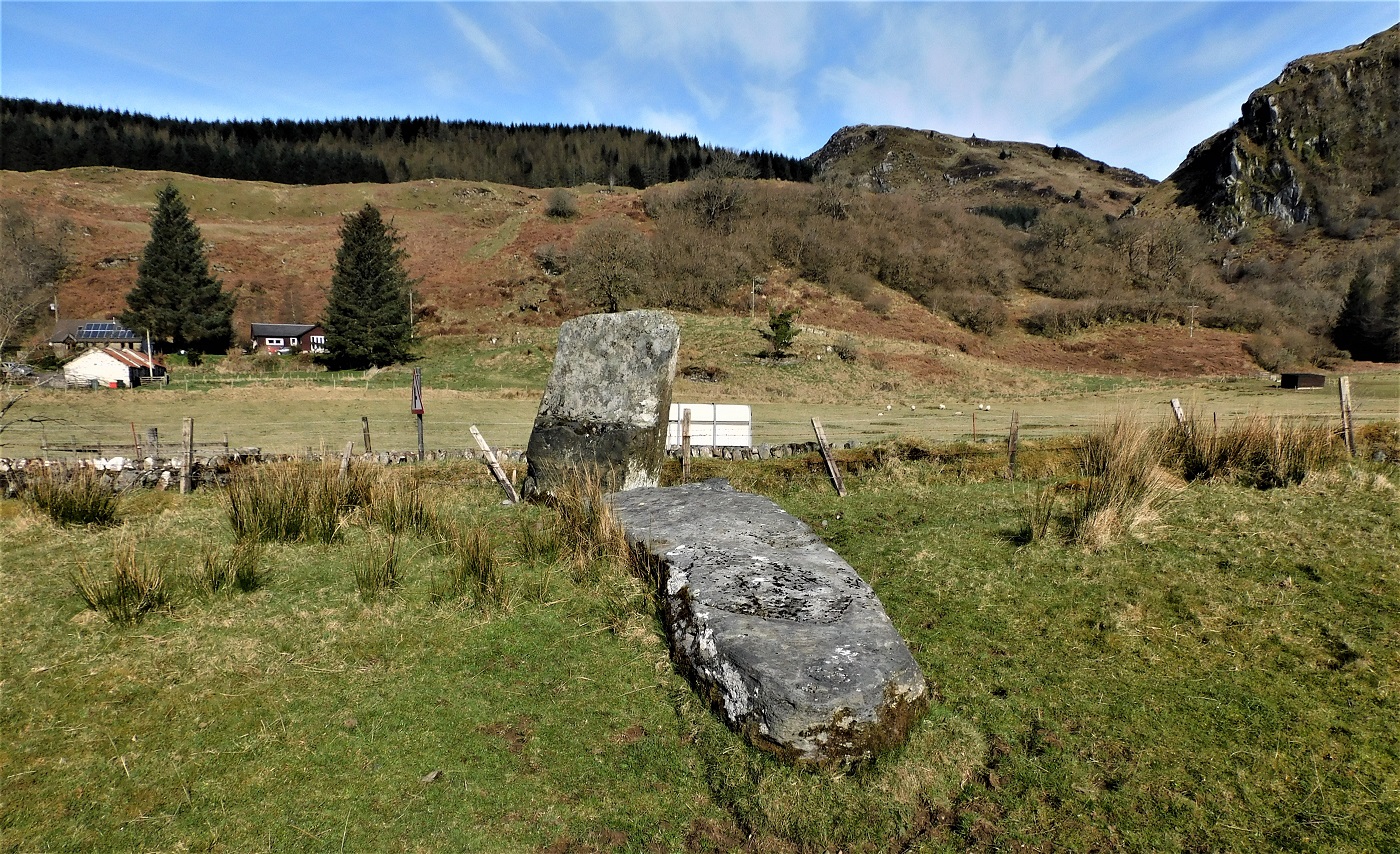 Image of Creagantairbh (Standing Stone / Menhir) by drewbhoy