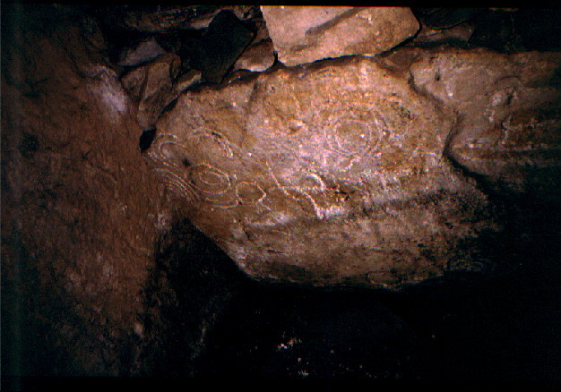 Image of Cairn L (Passage Grave) by greywether