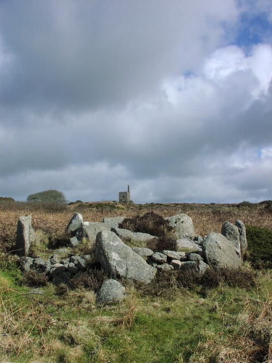 Image of Bosiliack Barrow (Entrance Grave) by Moth