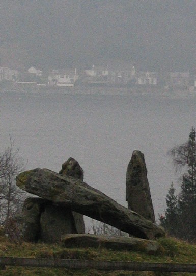 Image of Ardnadam (Chambered Cairn) by greywether