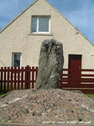Image of Stonefield (Standing Stone / Menhir) by Kammer