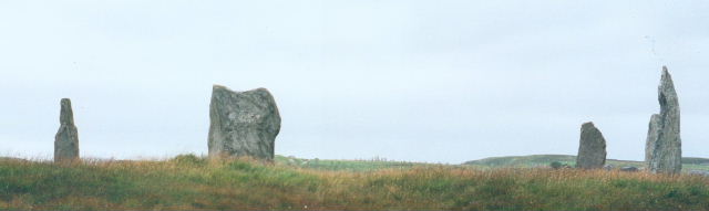 Image of Cnoc Ceann a’Gharraidh (Stone Circle) by Joolio Geordio