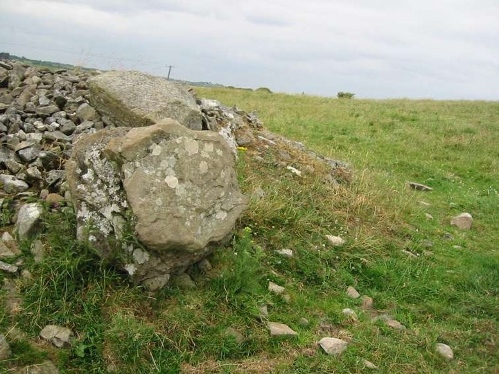 Image of Drumsawry or Summerbank (Cairn(s)) by ryaner