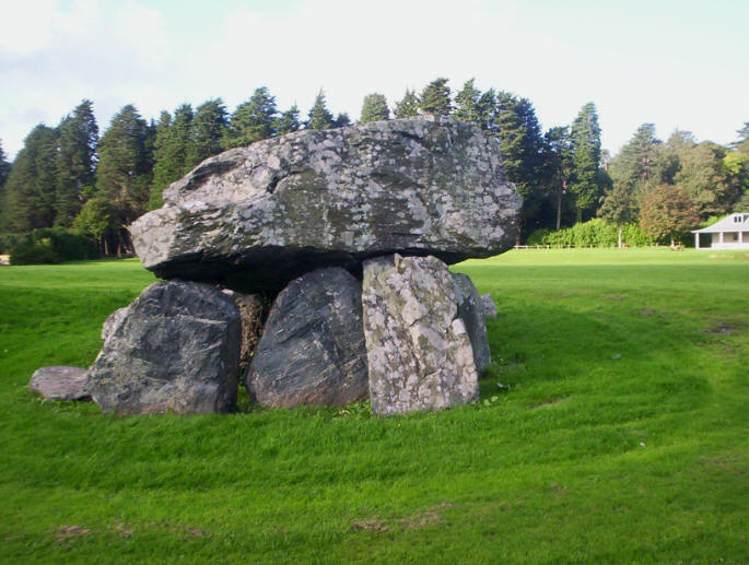 Image of Plas Newydd Burial Chamber (Dolmen / Quoit / Cromlech) by hamish