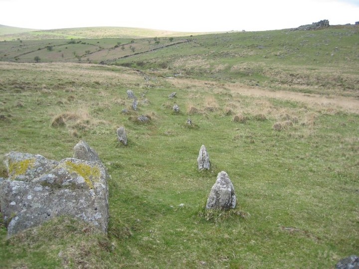 Image of Hart Tor (Stone Row / Alignment) by Meic