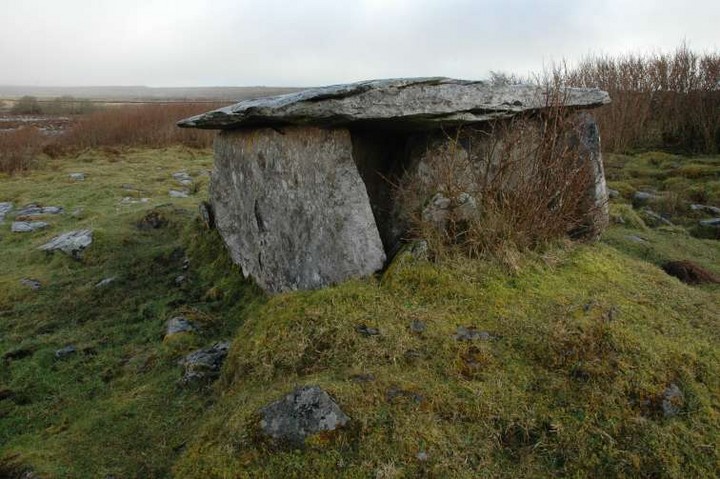 Image of Gleninsheen (Wedge Tomb) by ryaner