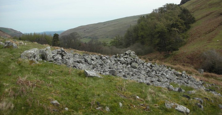 Image of Afon Disgynfa (Cairn(s)) by caealun