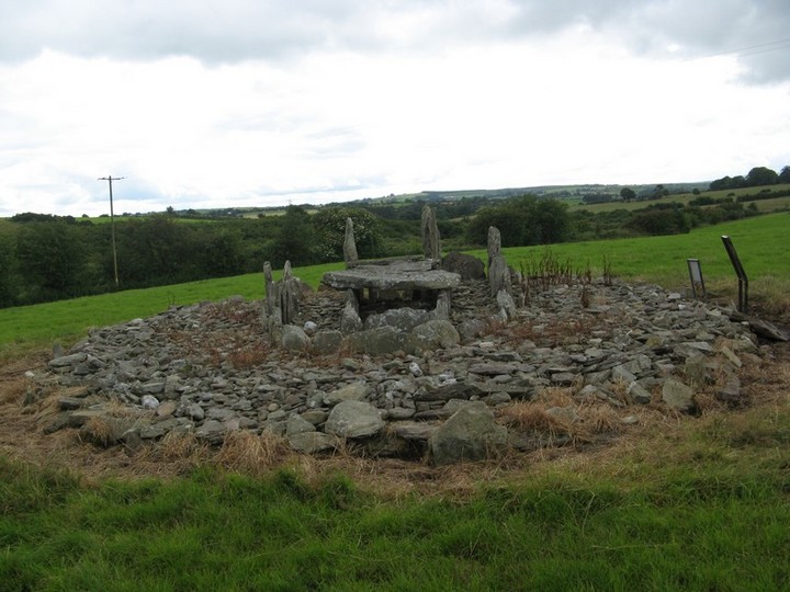 Image of Island (Wedge Tomb) by bawn79