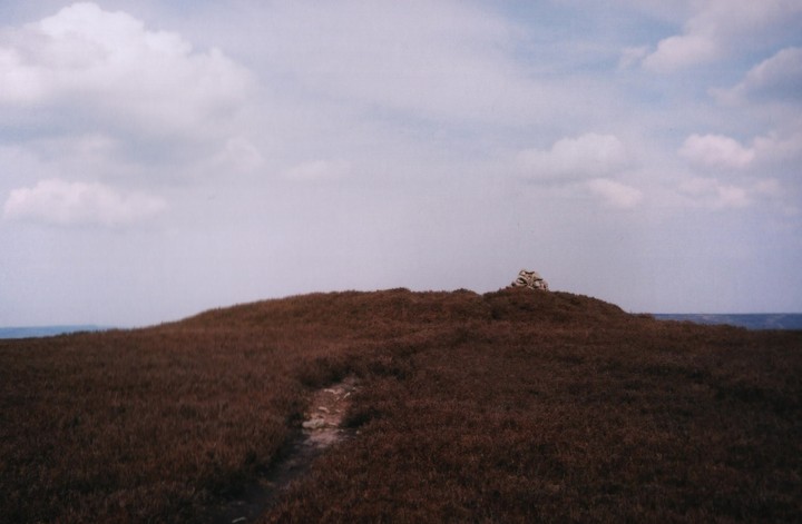 Image of Two Howes (Cairn(s)) by thesweetcheat