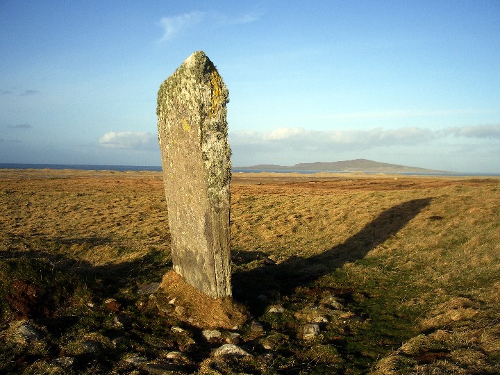 Image of Cladh Maolrithe (Standing Stone / Menhir) by Billy Fear