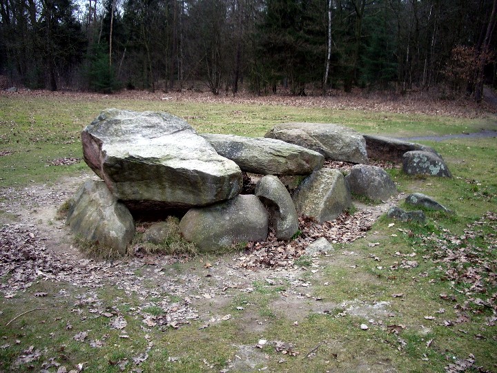 Image of D30 Exloo (Hunebed) by Billy Fear