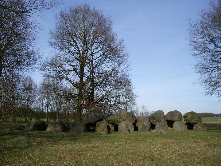 Image of D14 Eexterhalte (Hunebed) by Billy Fear