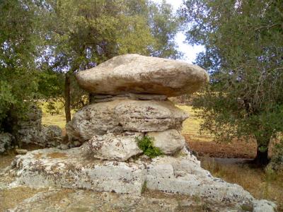 Image of The Old Lady’s Rock (Il Masso della Vecchia) (Natural Rock Feature) by Ligurian Tommy Leggy