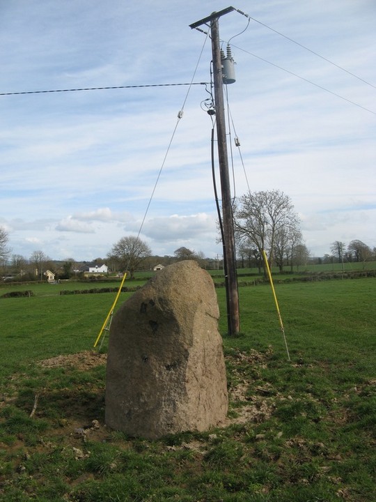 Image of Skahard (Standing Stone / Menhir) by bawn79