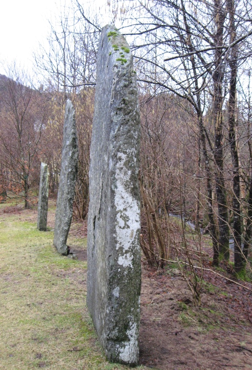 Image of Grinde, Tysvær (Standing Stones) by Vragebugten