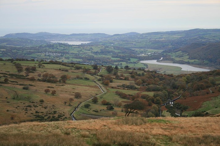 Image of Cae Du (Cairn(s)) by postman