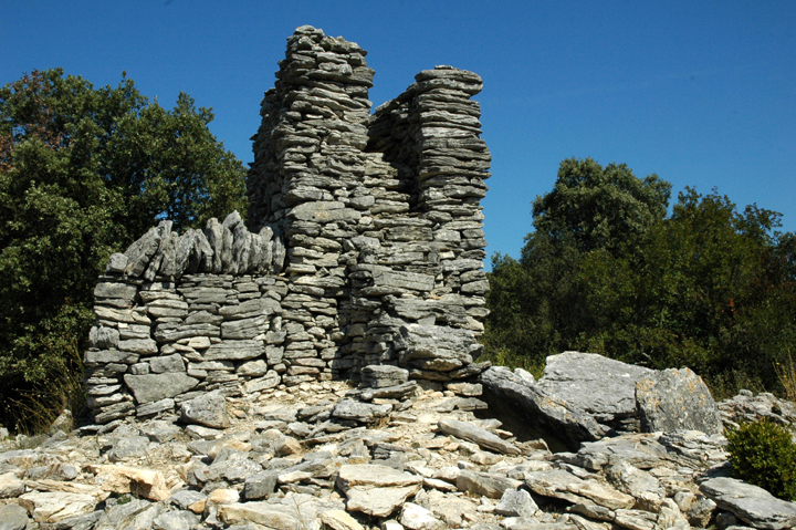 Image of Bois des Geants – dolmen 6 by Moth