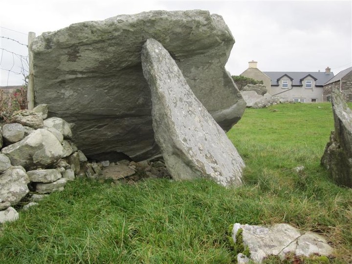 Image of Malin More (Portal Tomb) by bogman