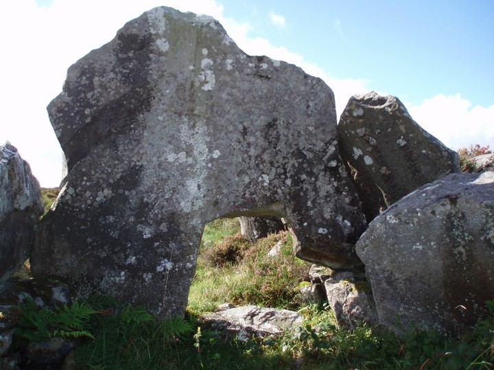 Image of Corracloona (Court Tomb) by stonemad